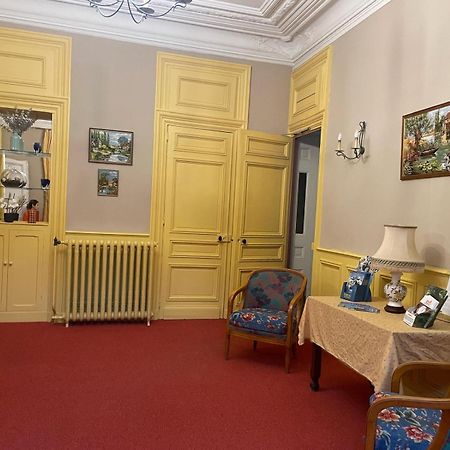 Hotel Le Beau Site Gien Buitenkant foto