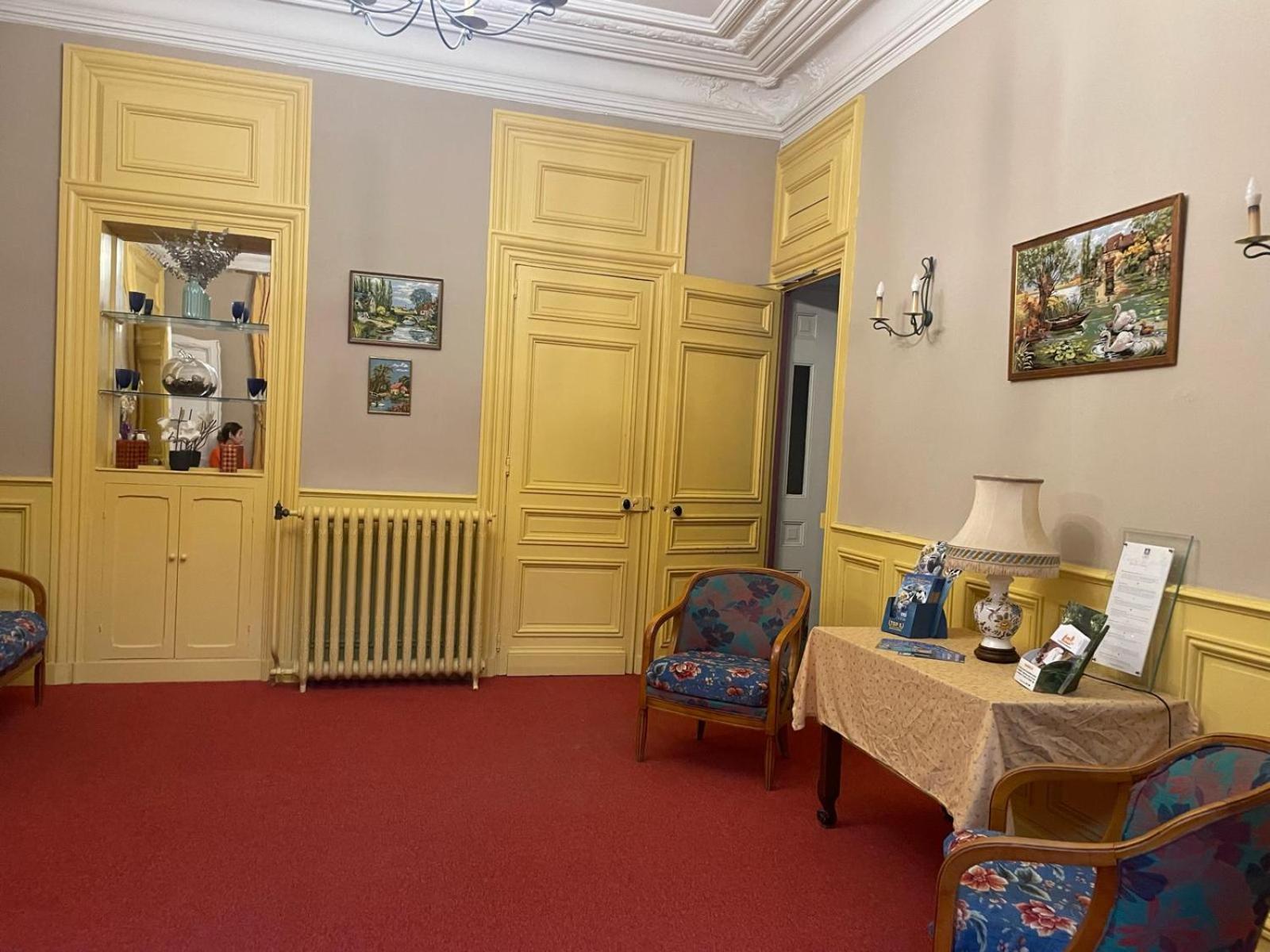 Hotel Le Beau Site Gien Buitenkant foto