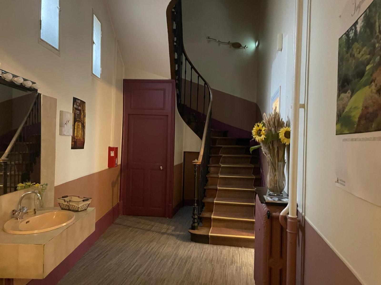 Hotel Le Beau Site Gien Buitenkant foto