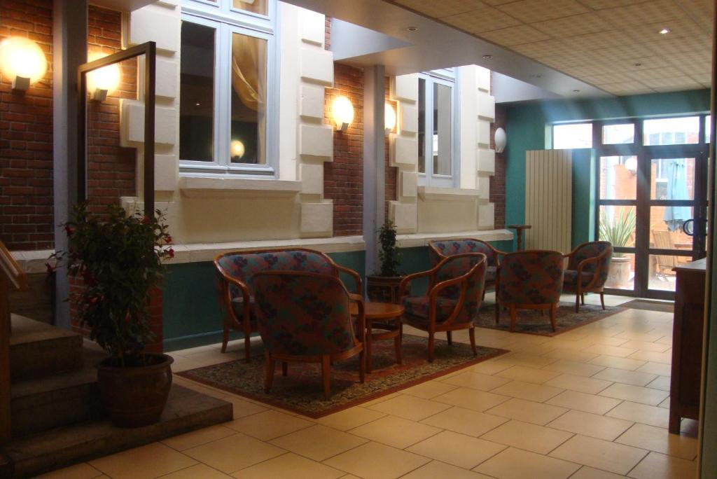 Hotel Le Beau Site Gien Buitenkant foto